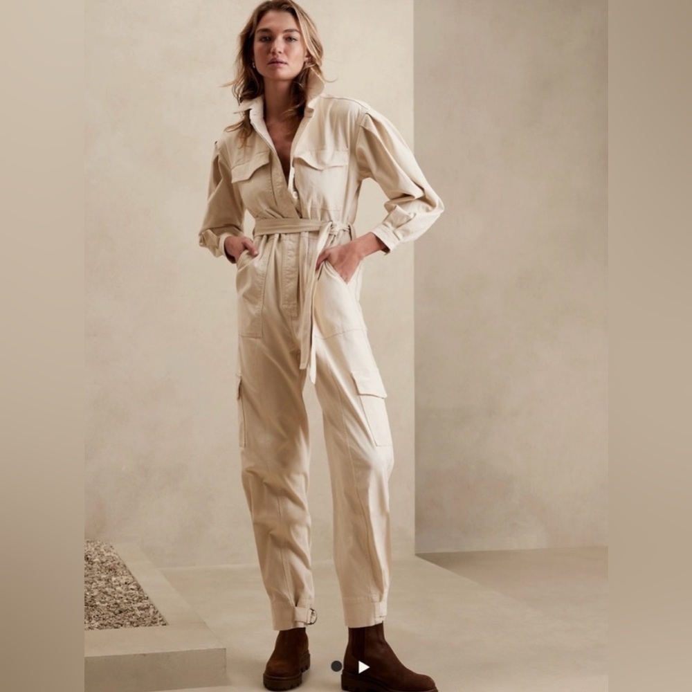 NEW Banana Republic Transition Cream Andi Moleskin
Long Sleeve Flight Suit.
